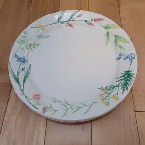 4 Corelle My Garden dinner plates